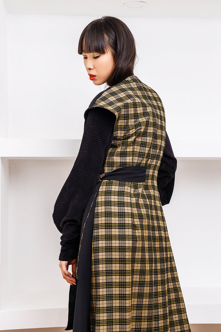 Gilet lungo di linea svasata